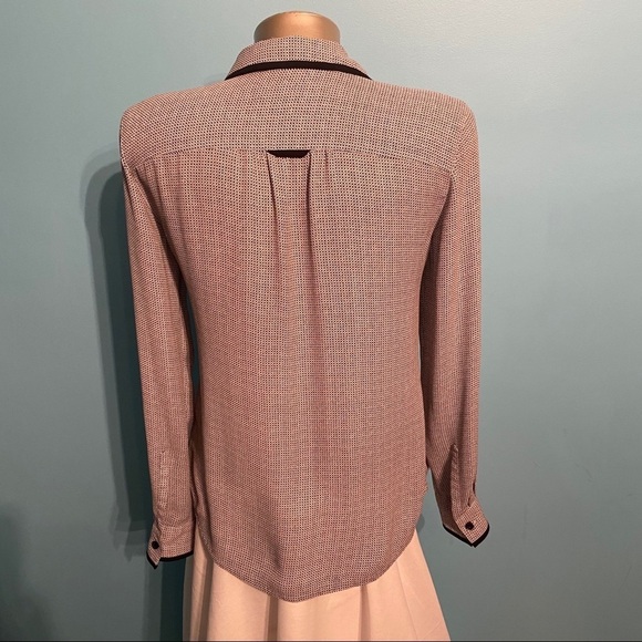 Loft women’s button up black and white blouse in size x-small - Picture 3 of 8